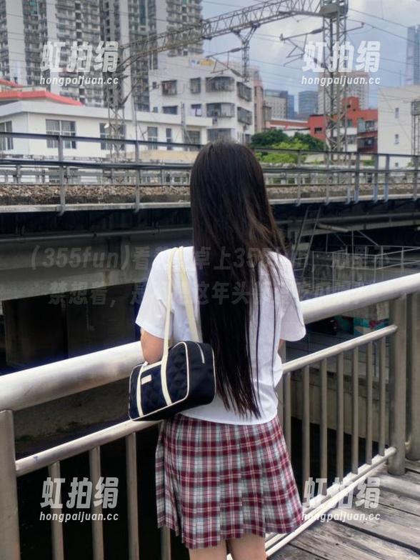 355fun 看着安卓上355fun,心里不禁想着,是不是这年头都爱吃瓜呢?