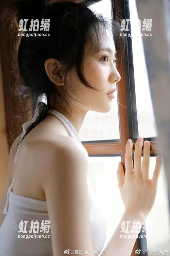 在91cgcom传送门前，我的好奇心被无限放大了…