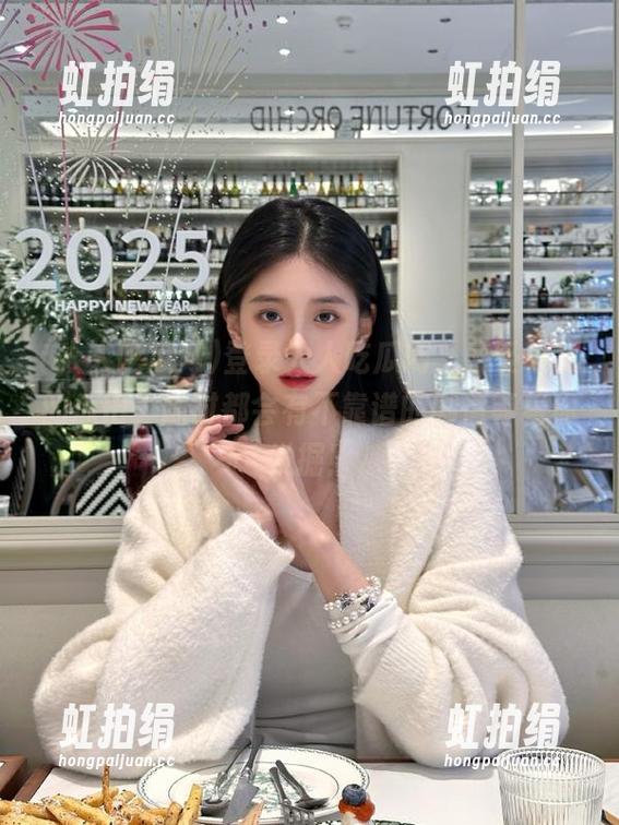 登录人人吃瓜网，感受神秘的瓜田，随时都会有不靠谱的剧情等着你发掘！
