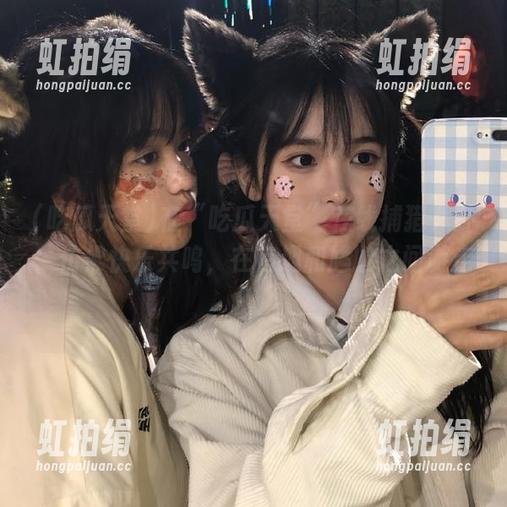 在“吃瓜天堂”在线捕猎八卦，仿佛快乐共鸣，在有趣和尴尬之间游走。