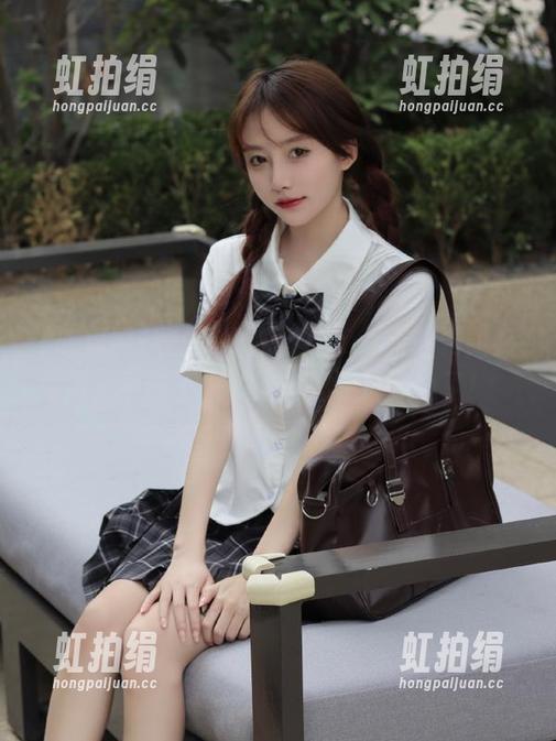 收藏“吃瓜网”ios上的朝阳热搜，平时不被关注的都变成大戏了！