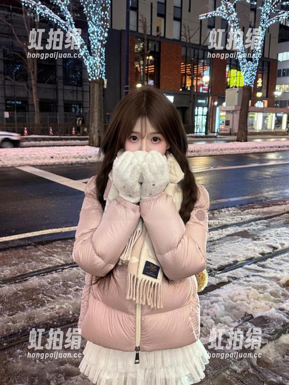 视频播放不停！吃瓜网教你如何优雅地吃瓜，不用担心掉瓜子！