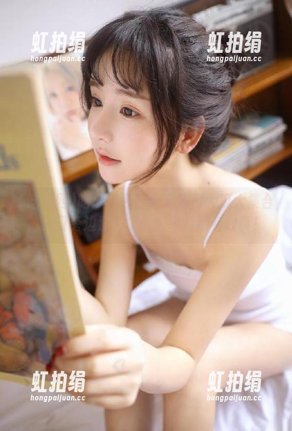 吃瓜网今日吃瓜热门大瓜大集合，入口旁边那颗瓜看起来特别有故事！