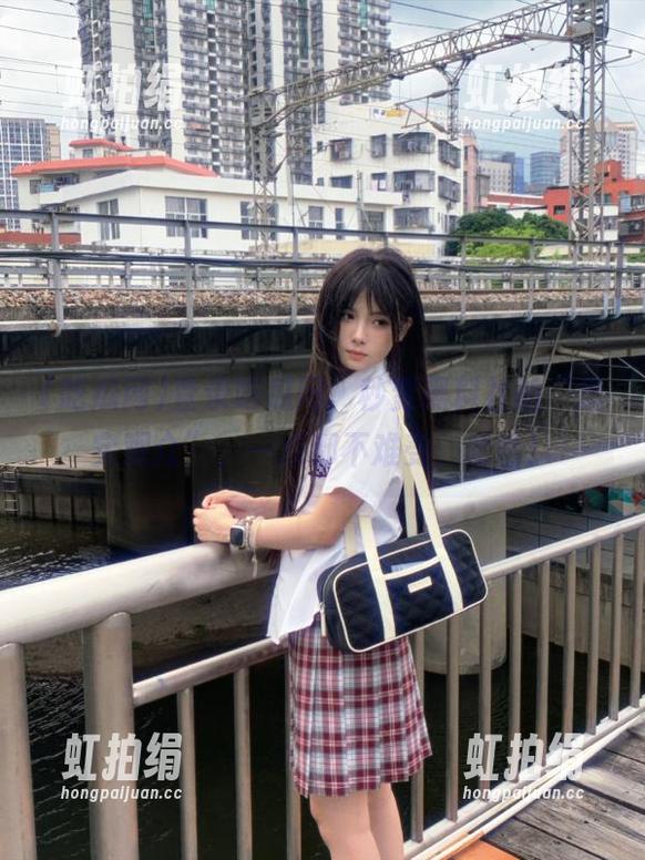 吃瓜网 登录吃瓜网,秒变黑料社的“忠实观众”,一点都不难受,哈哈!