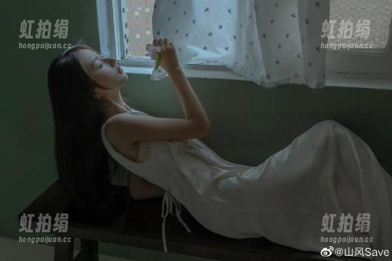 在明星黑料里在线遨游，偶尔觉得自己也想红一把！