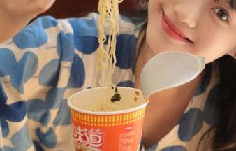 吃瓜场，网曝吃瓜的“永久”真理，一场关于爱的无洒脱。