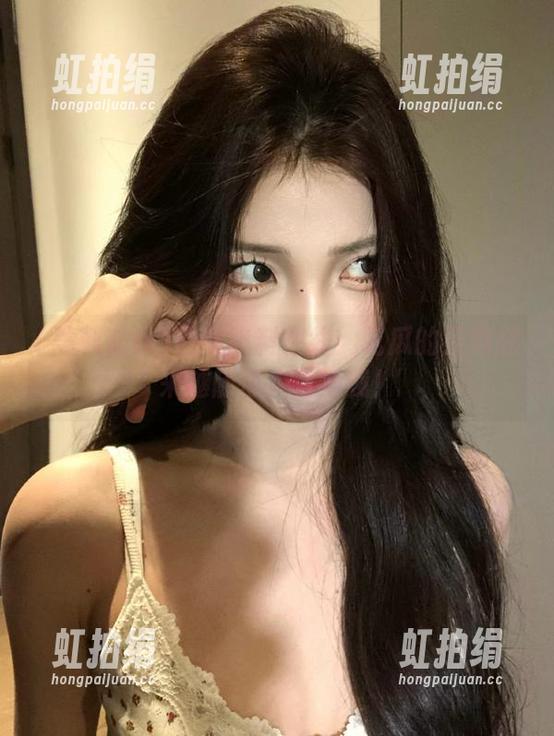 最新黑料在线：吃瓜的姿势越来越随便，合适我！