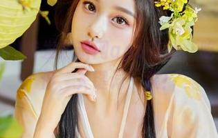 转发黑料网app在线，吃瓜不要停，关键词：爽！