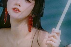 黑料网，不甘寂寞的首页，今儿个又抖出新黑料了！
