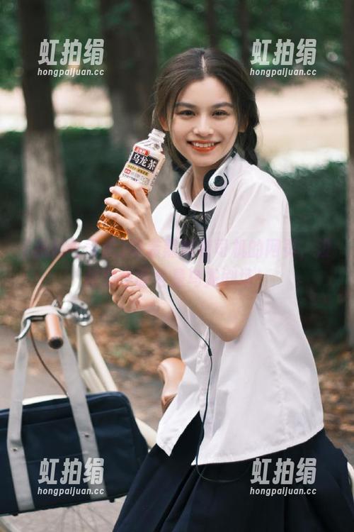 突袭黑料老司机的网页，没想到里面全是乌龙剧场！